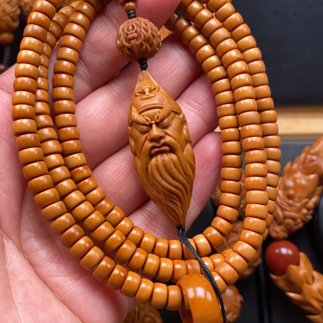 橄榄核手串关公脖挂