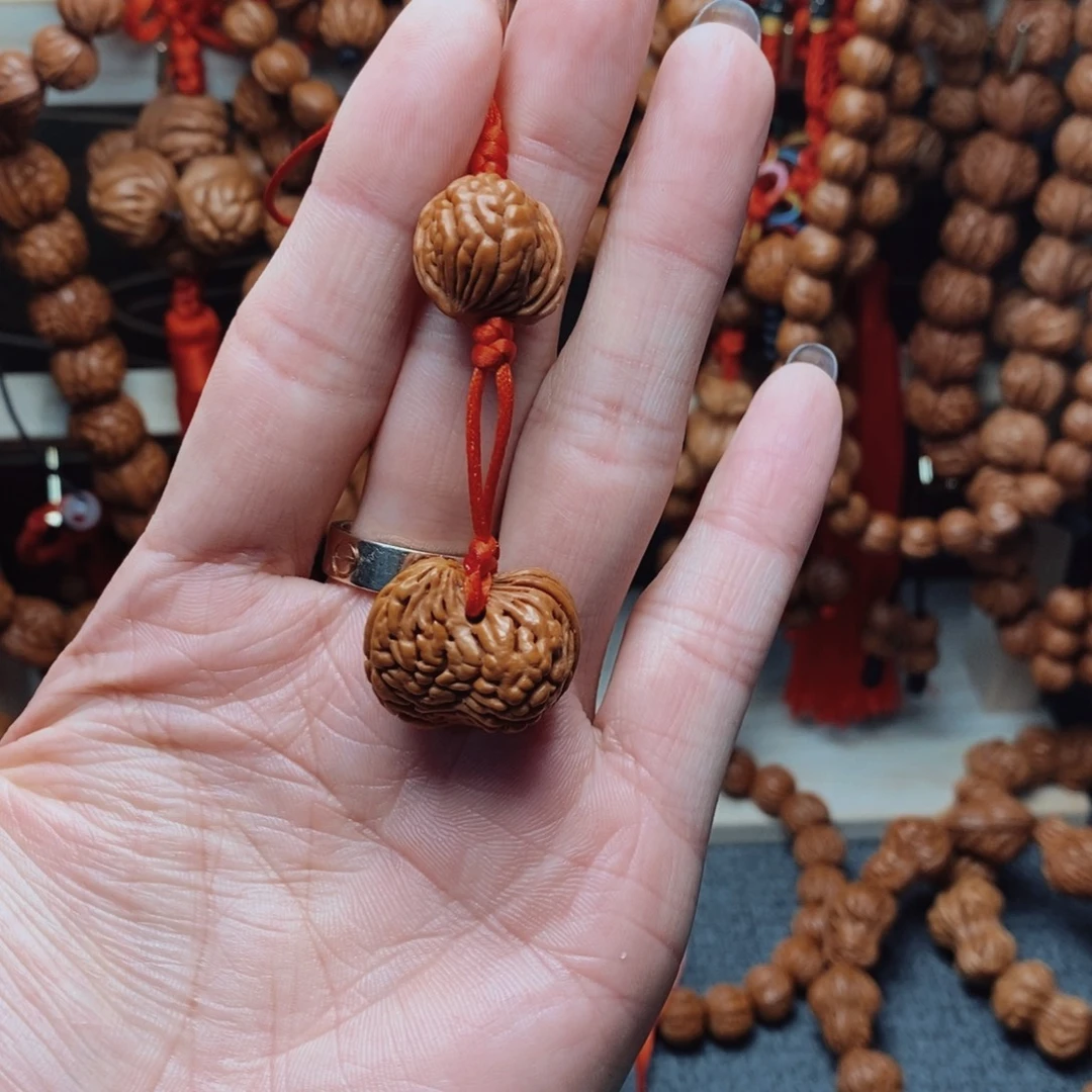 吊坠桃核龙纹桃枭