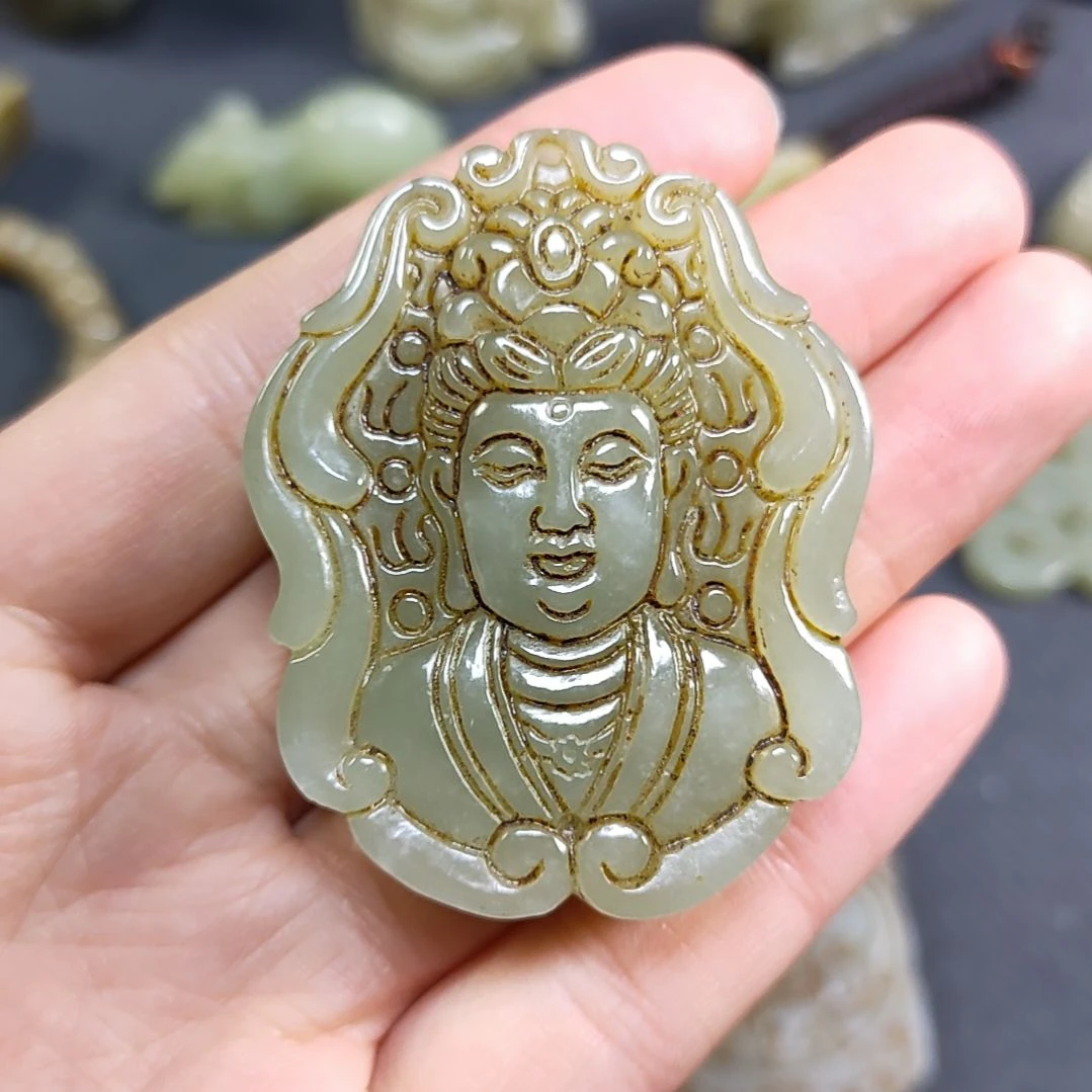 和田玉颈饰未镶嵌