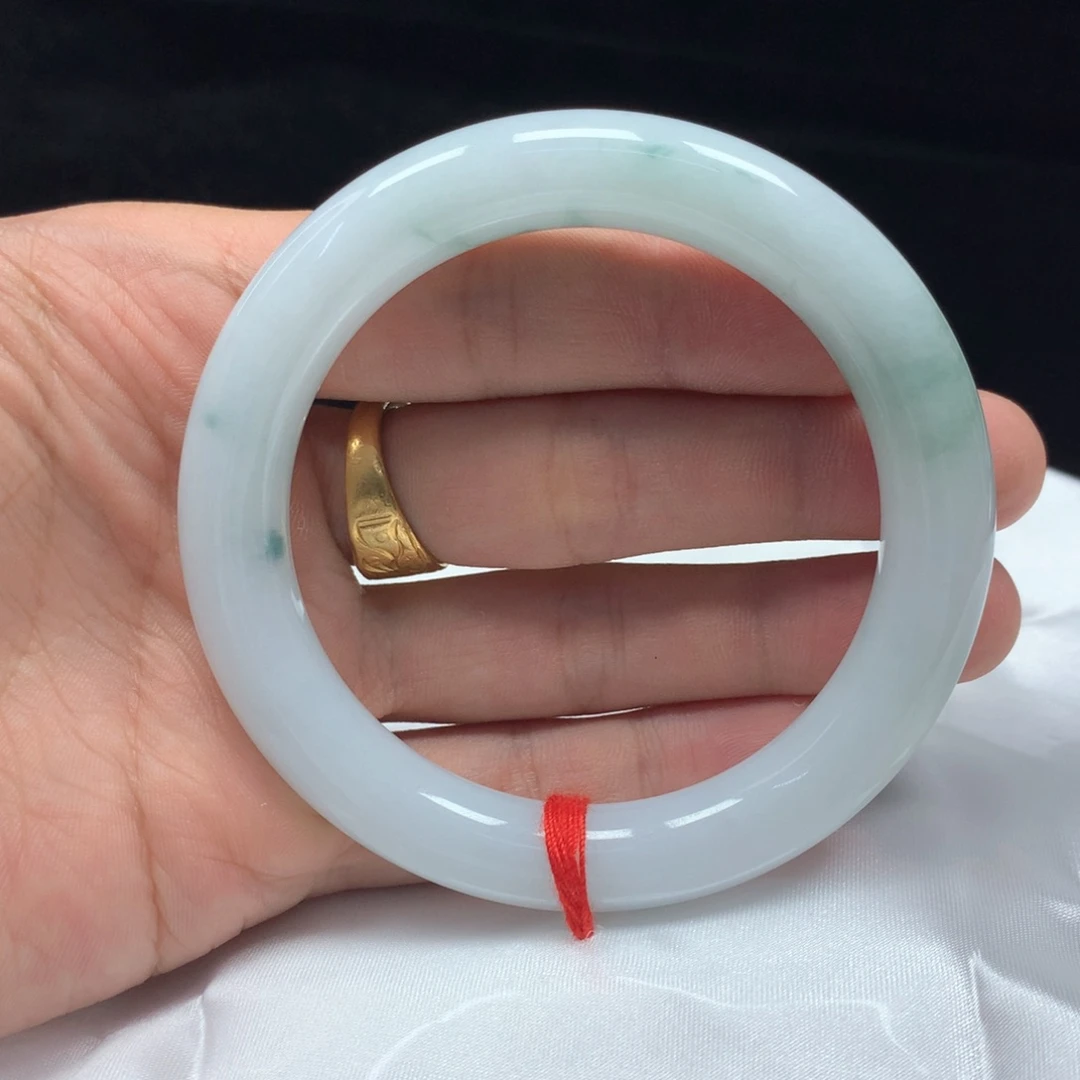 翡翠未镶嵌手镯（圆镯）56