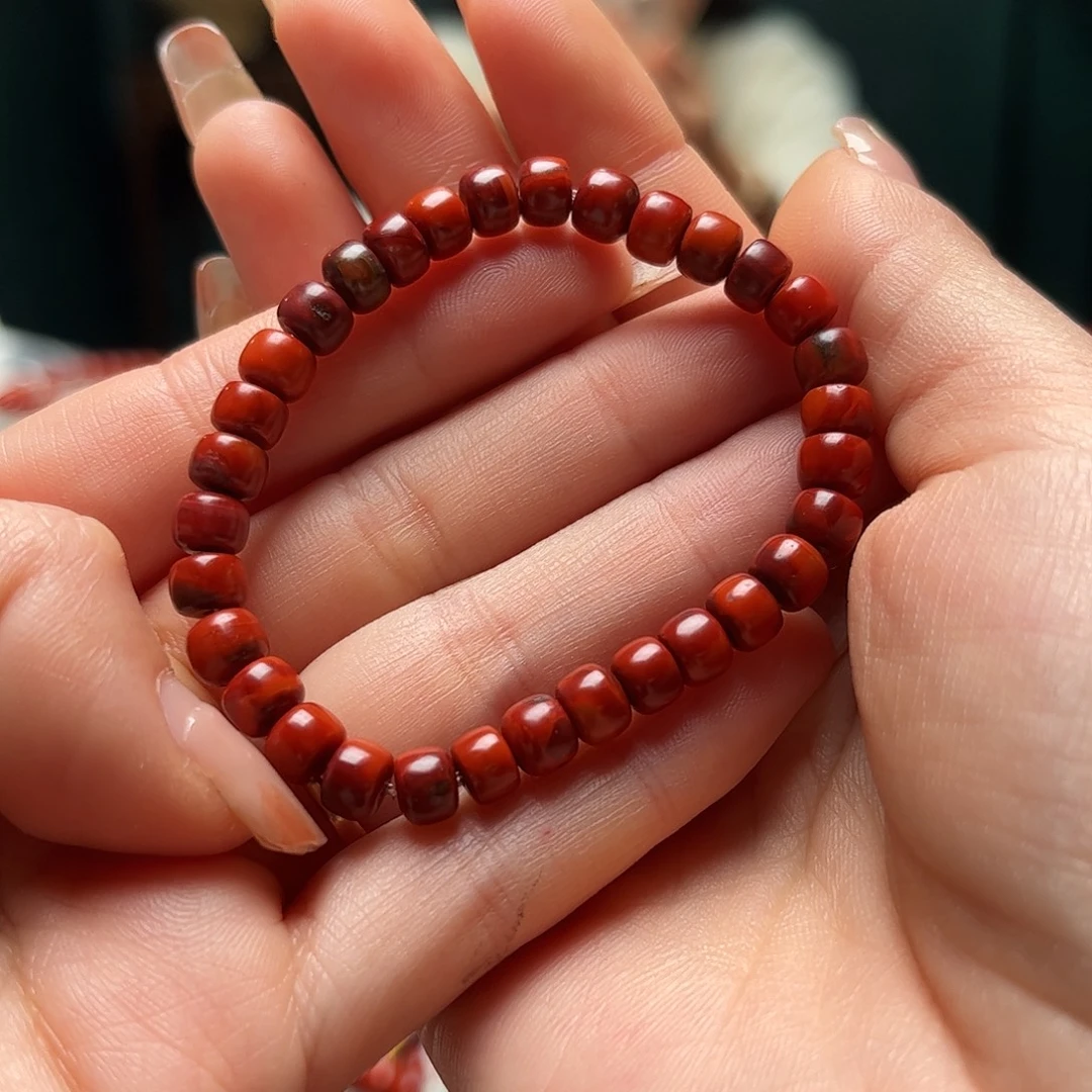 南红玛瑙未镶嵌珠宝奇石