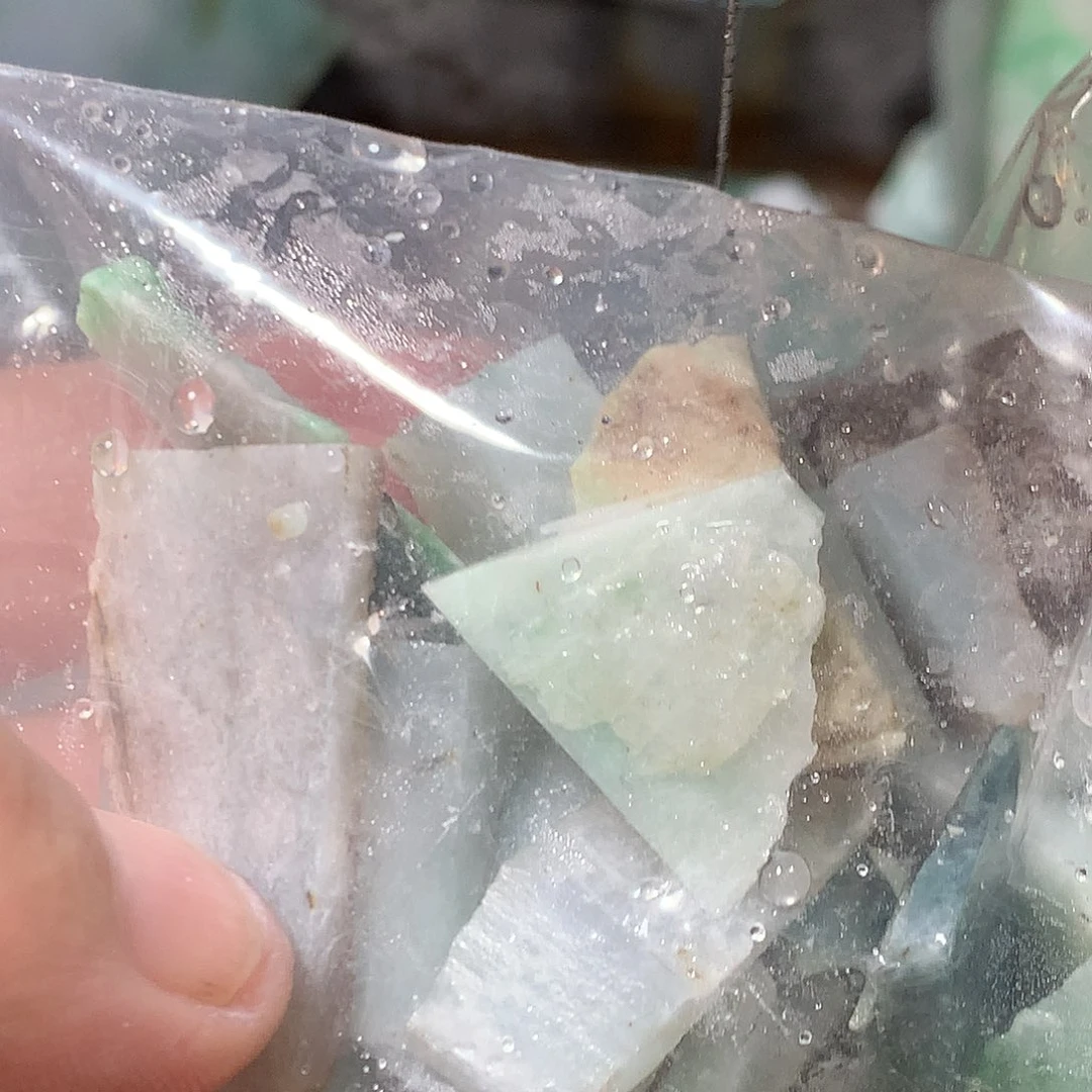 未镶嵌挂件翡翠翡翠原石