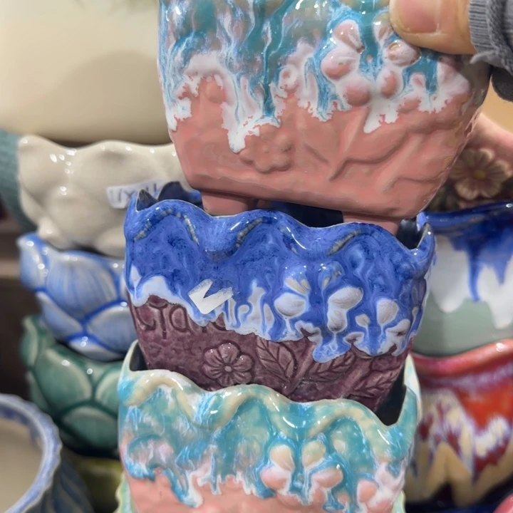 凑9块包邮，有孔，陶瓷花盆