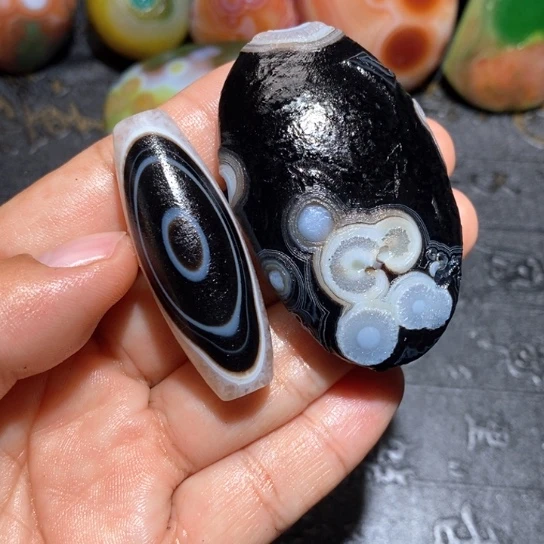 石英质玉珠宝半成品未镶嵌郑*恭