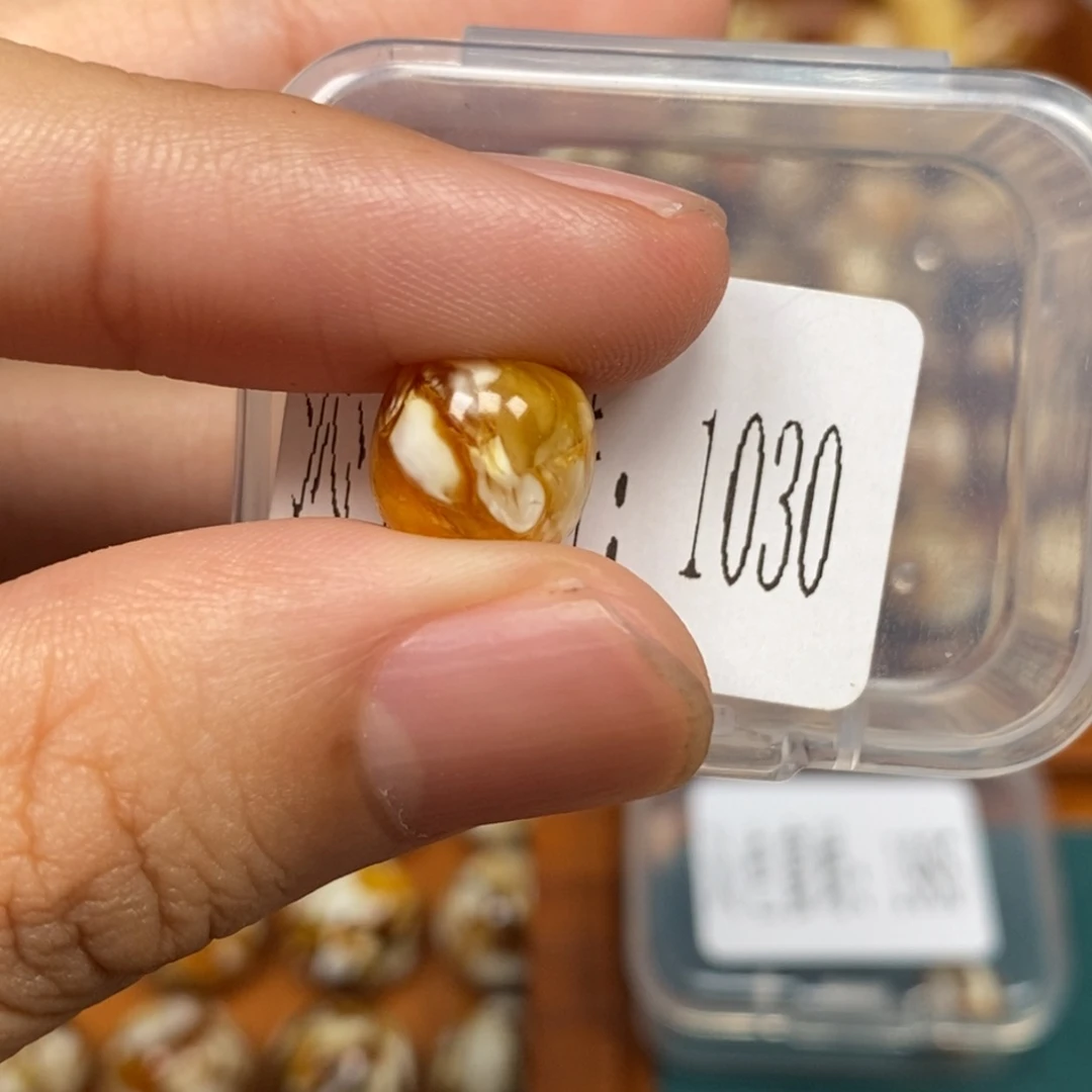 猴头核桃把件沁色圆珠老型1030