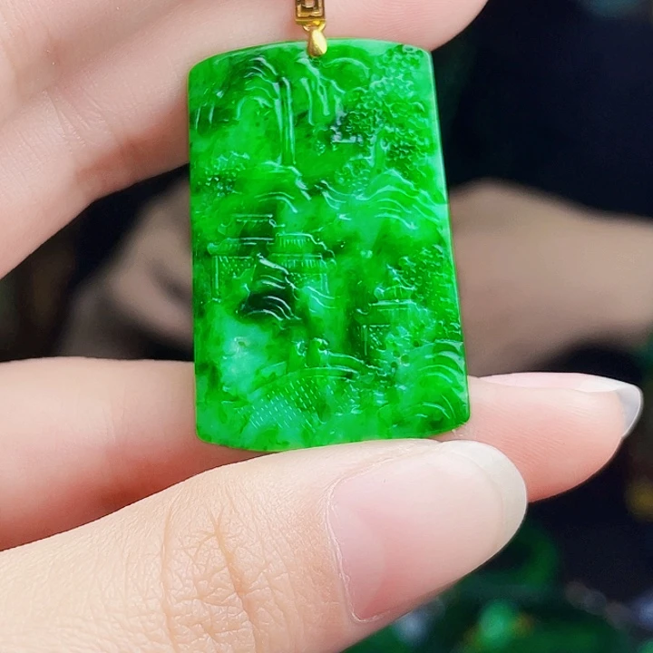 翡翠18K金镶嵌颈饰多样性