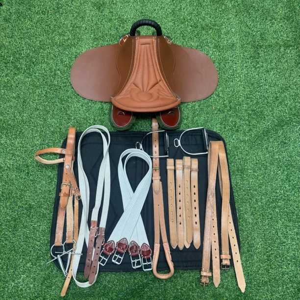 超纤软座游客马鞍木板加钢板骨架全套牛皮配件适合1.3-1.6马