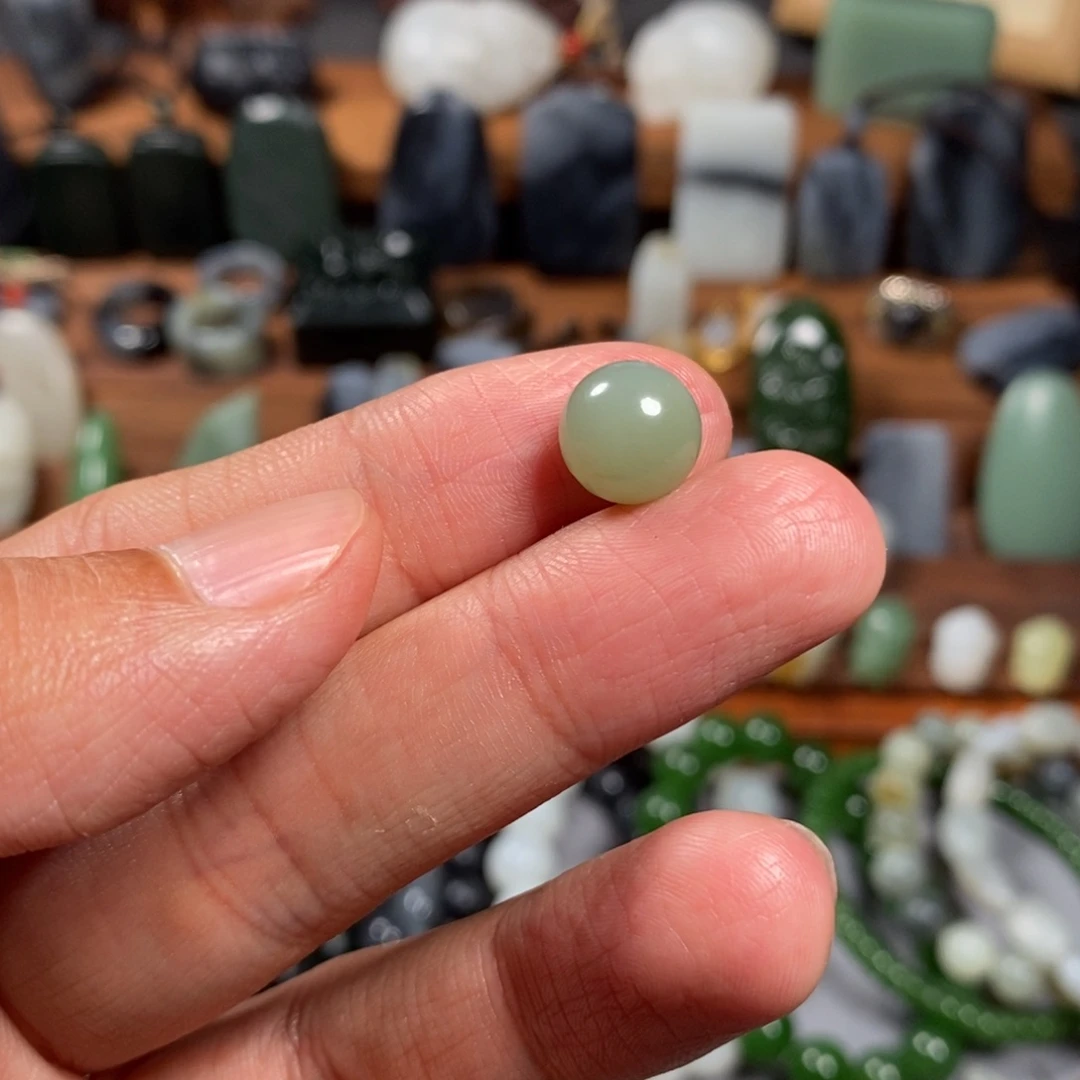 和田玉颈饰未镶嵌刚*