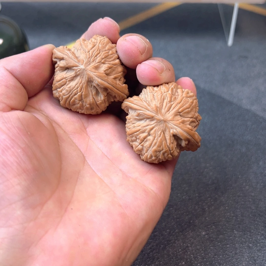 文玩核桃吊坠文玩核桃精品手把件