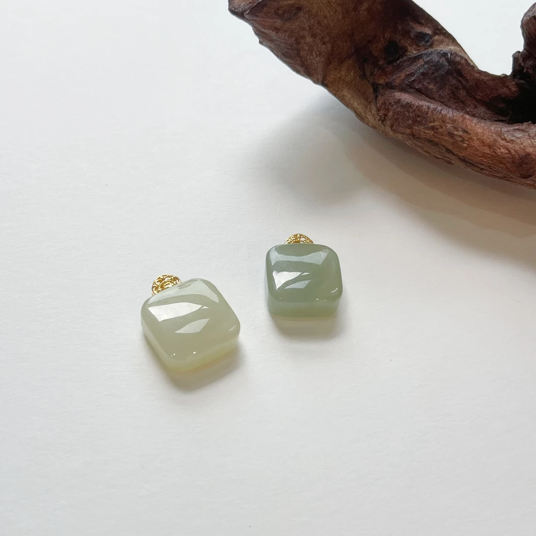 【小宝珠宝】13 T11176-S925银镶和田玉吊坠-多样性发一件14*14*5mm