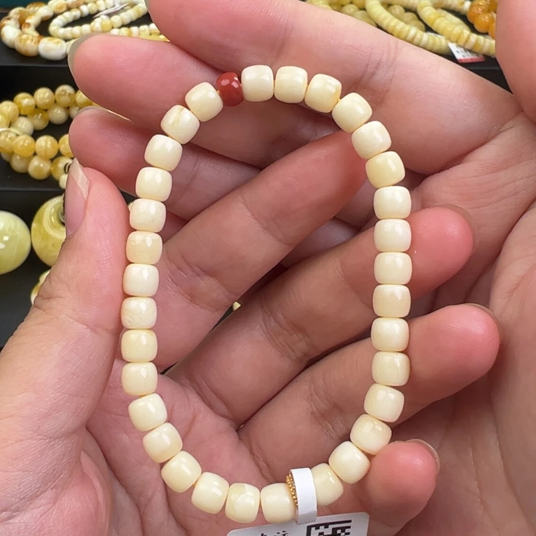 琥珀手链未镶嵌6+精工