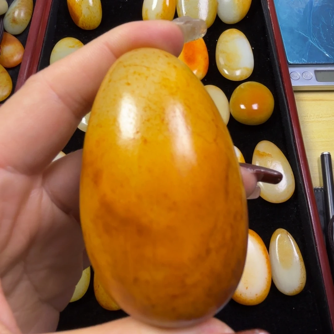 /***子和田玉未镶嵌颈饰