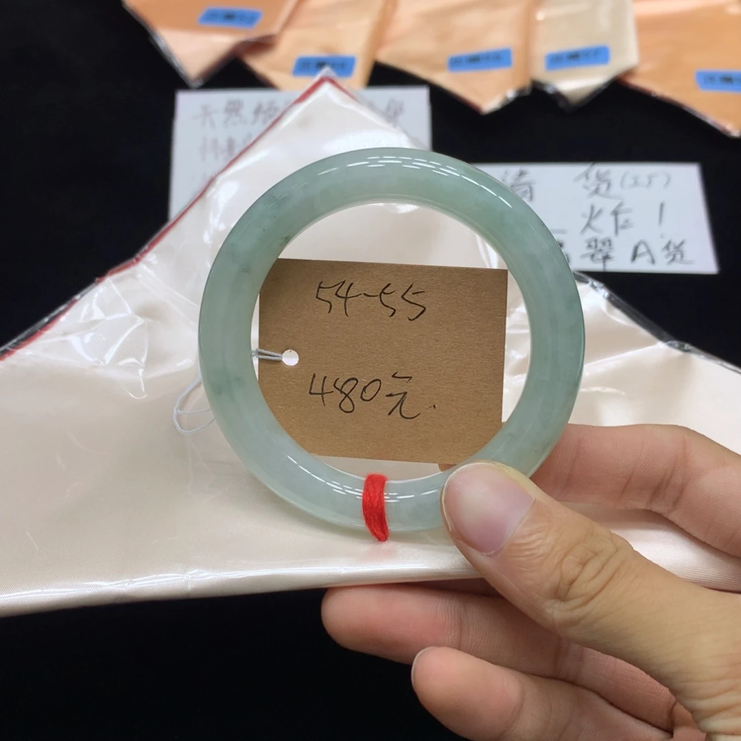 翡翠未镶嵌手镯手镯