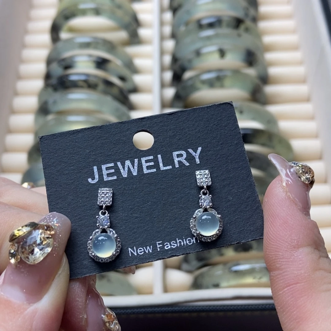 蛇纹石玉银S925镶嵌耳钉