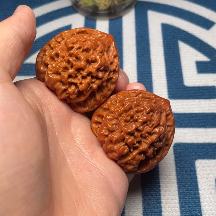 文玩核桃把件高抛官帽