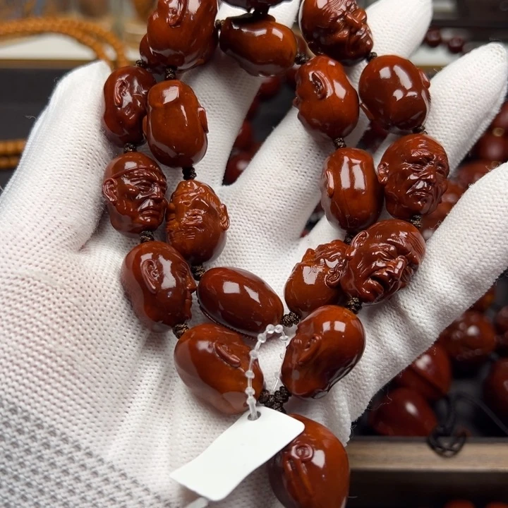 吊坠橄榄核何**亮橄榄核