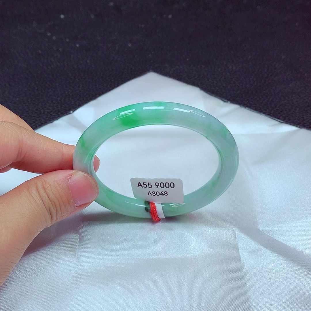 翡翠手镯未镶嵌手镯55