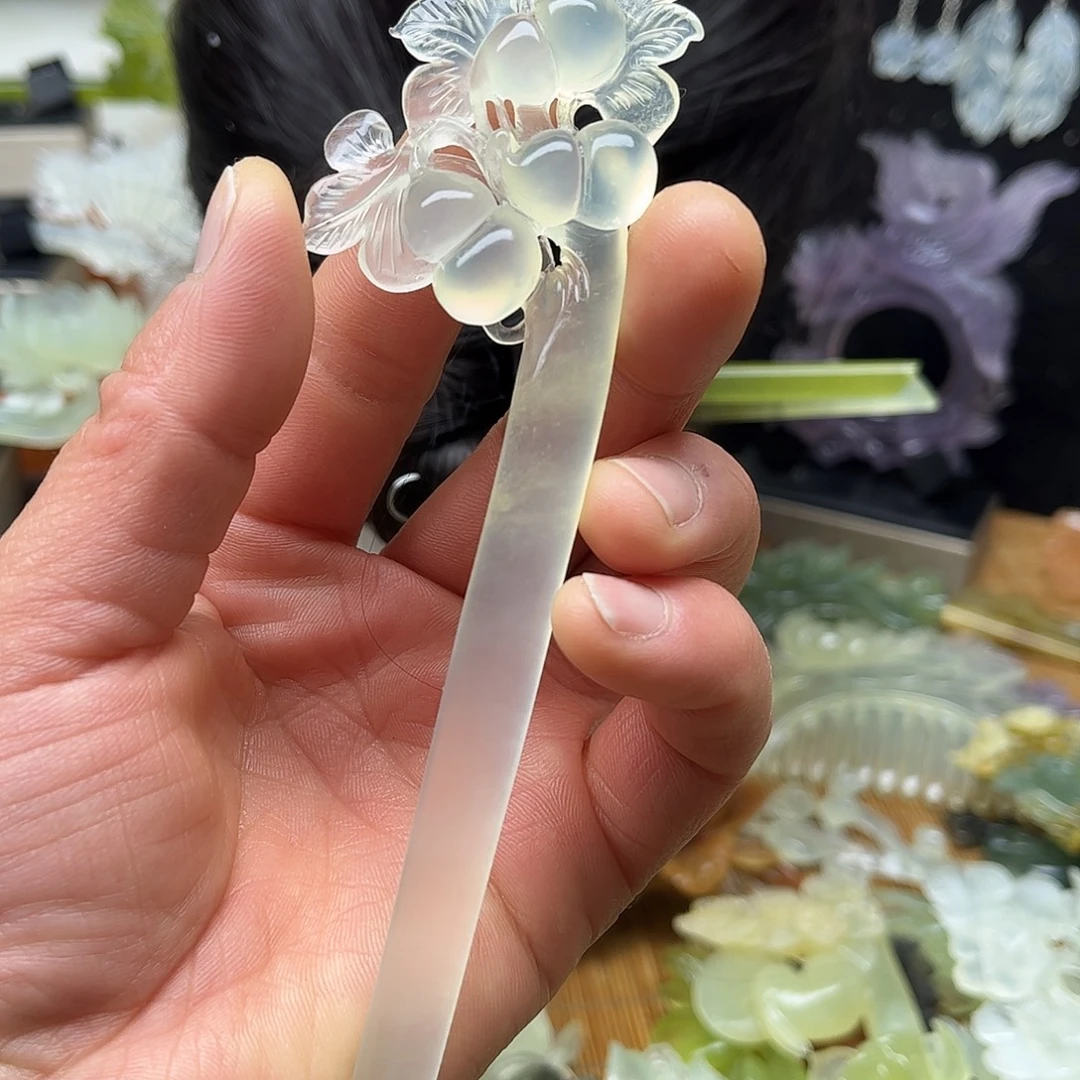 蕴***韵蛇纹石玉未镶嵌岫玉