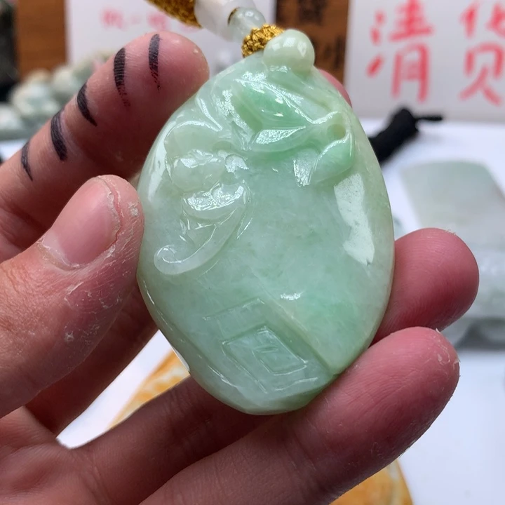 翡翠未镶嵌颈饰保真天然a货翡翠