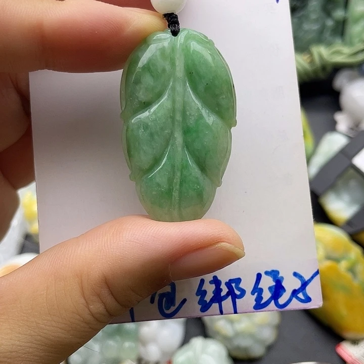 颈饰未镶嵌翡翠天然翡翠