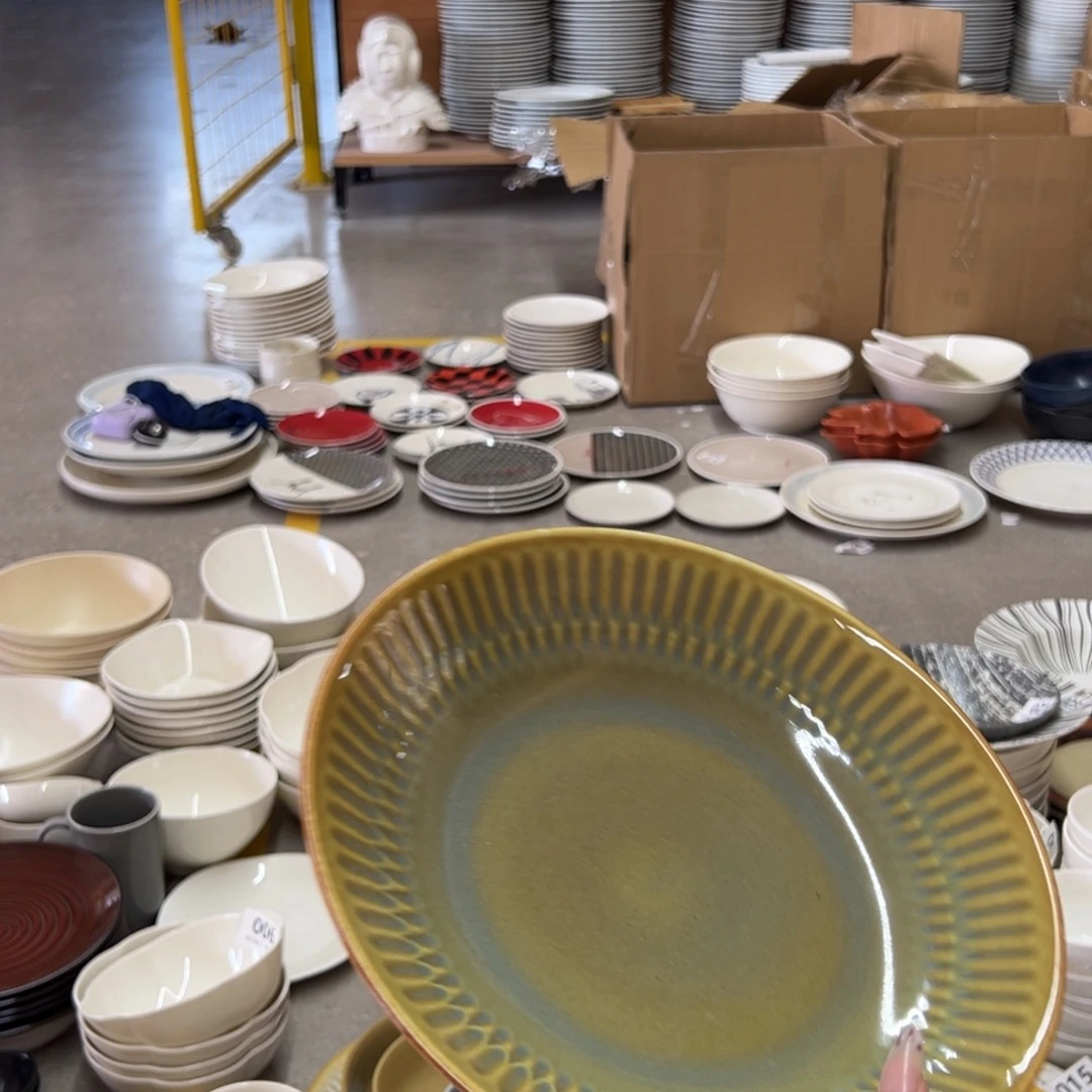 新骨瓷038微瑕素彩绿9寸汤盘