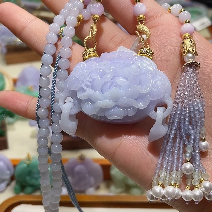 翡翠未镶嵌颈饰翡翠吊坠