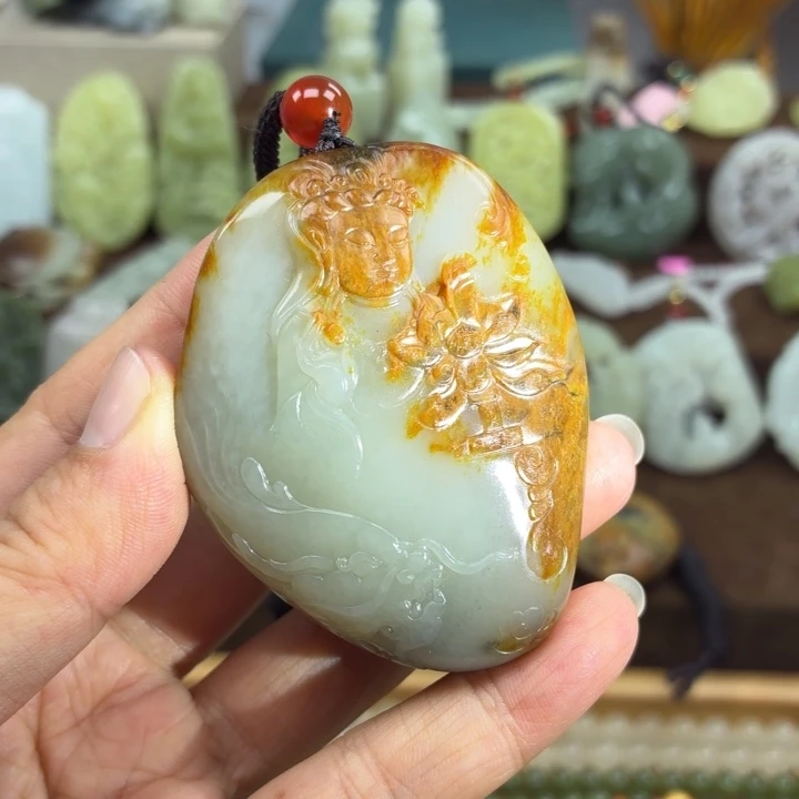 和田玉未镶嵌颈饰