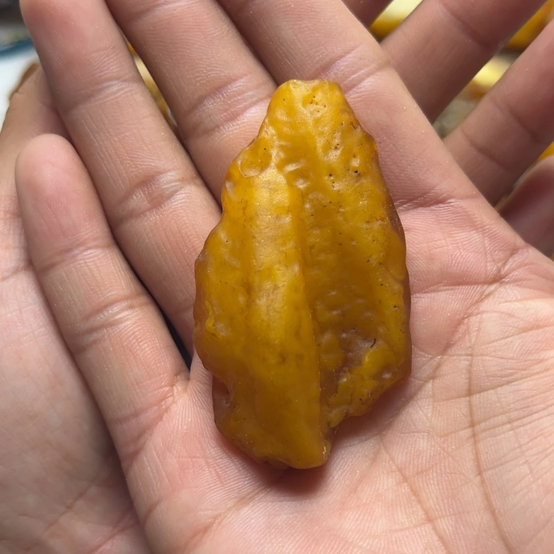 定制琥珀未镶嵌蜜蜡定制随型吊坠