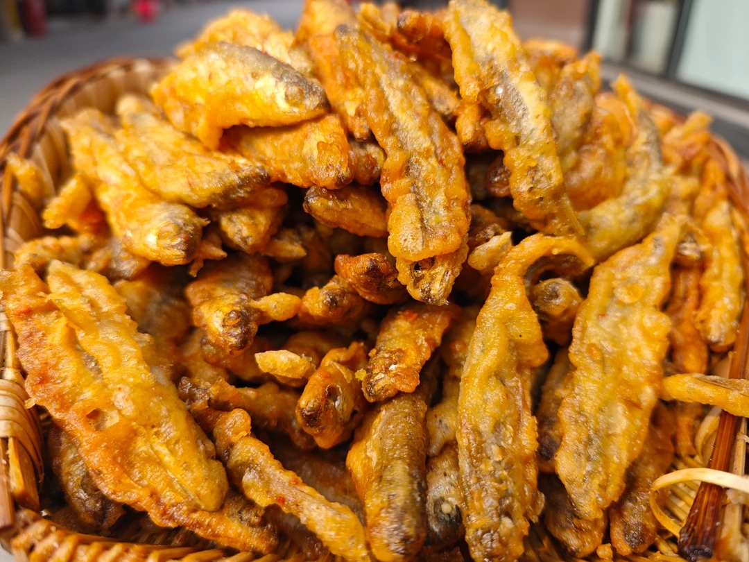 现炸小鱼