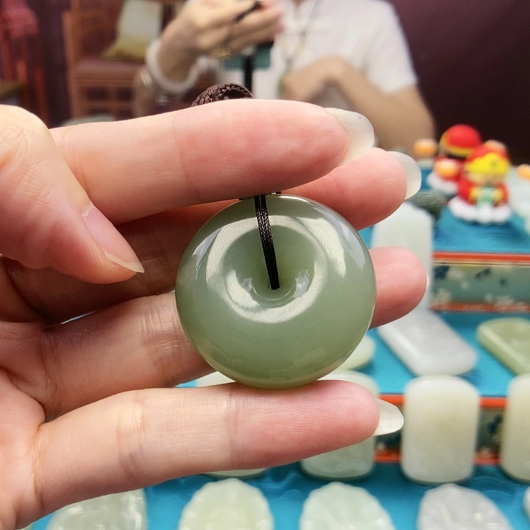 和田玉未镶嵌颈饰Y****我