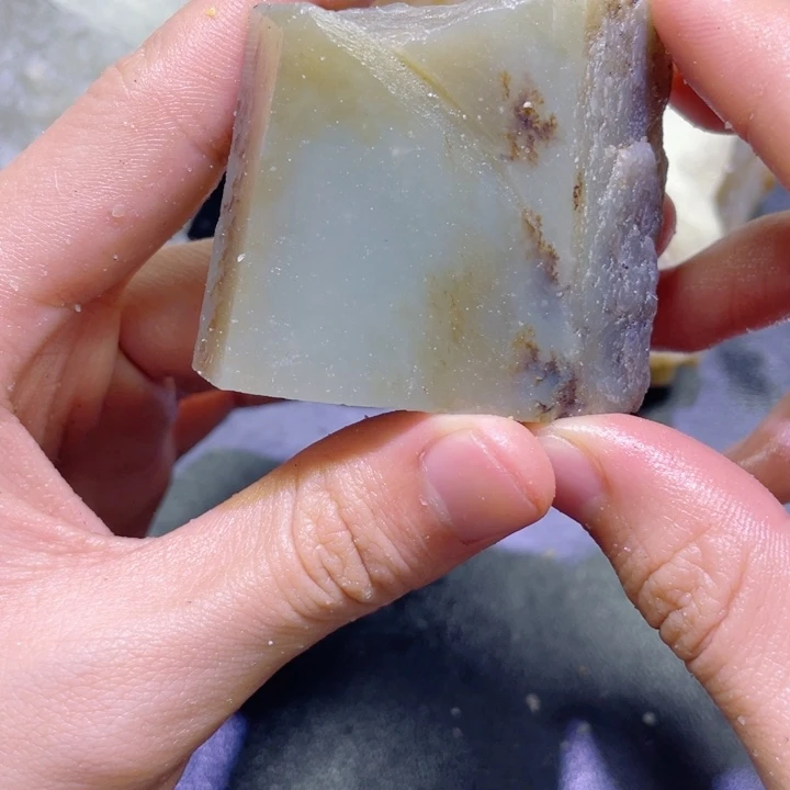 和田玉未镶嵌珠宝半成品