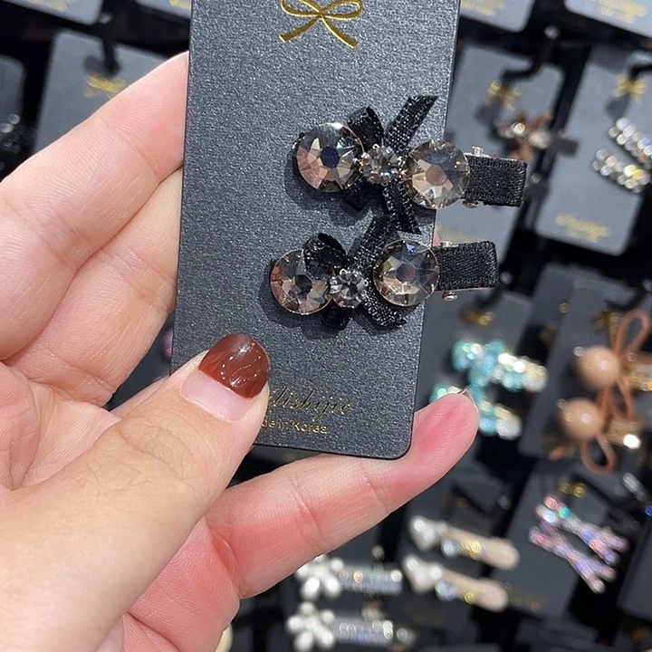 皮质铁合金小夹子