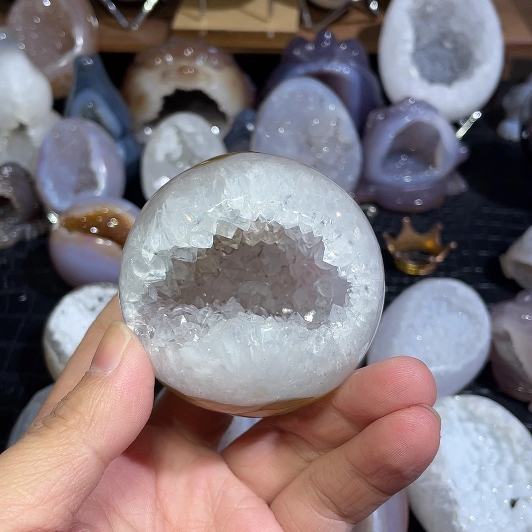 沣***滢未镶嵌水晶大型摆件（非配饰）