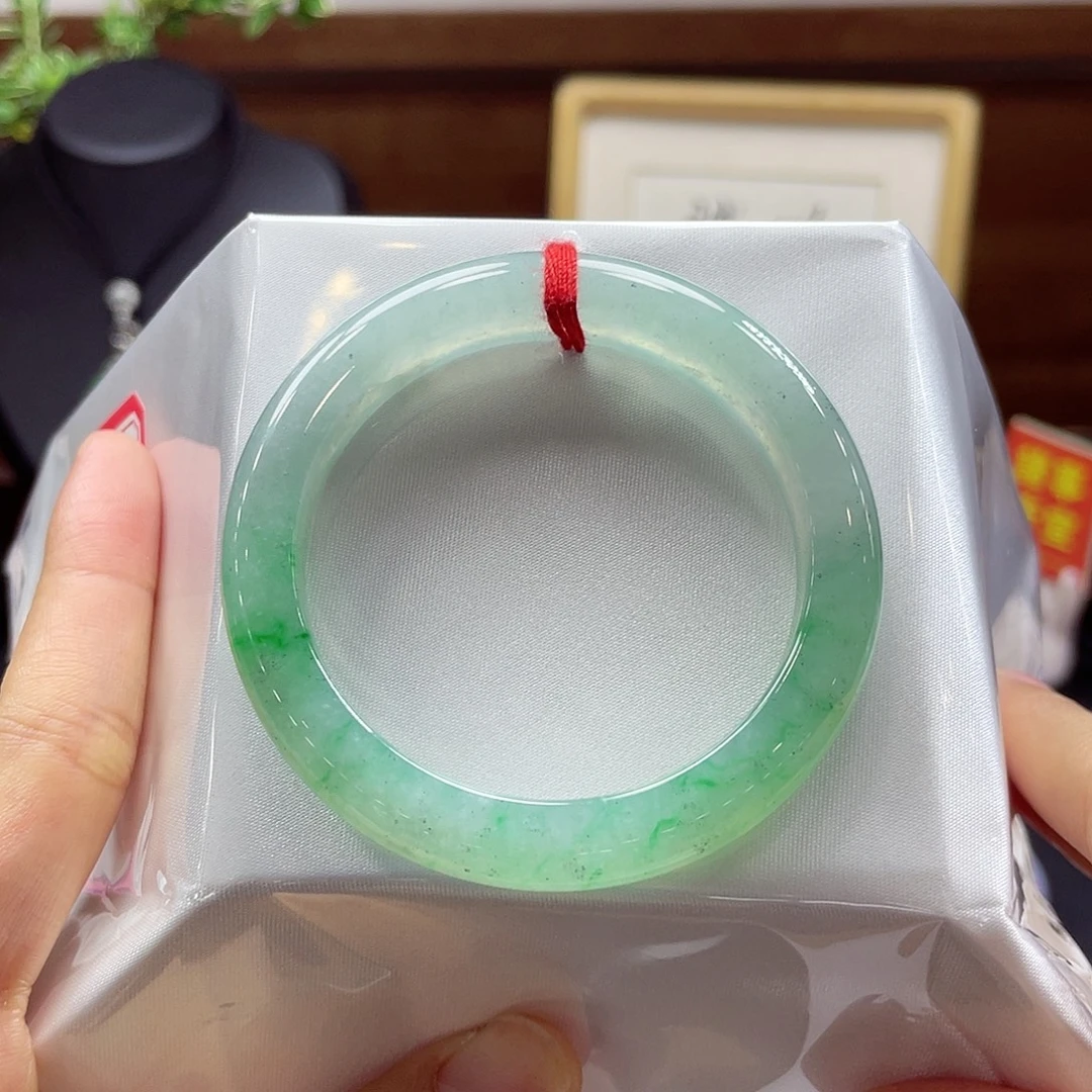 未镶嵌手镯翡翠56号