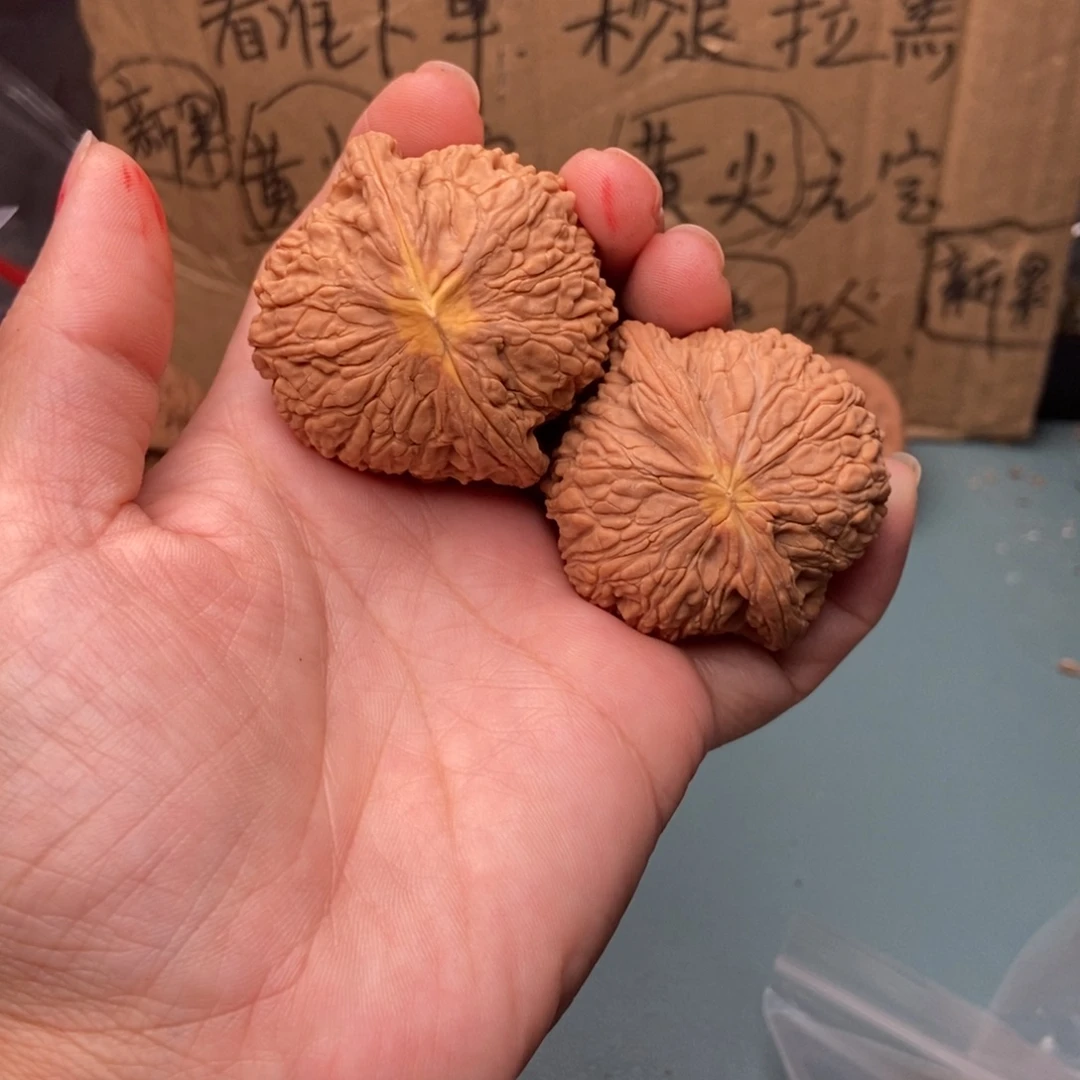 大***8吊坠文玩核桃泥鳅100