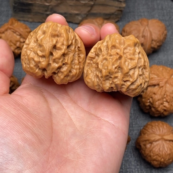 文玩核桃吊坠尺寸40.5哇哇