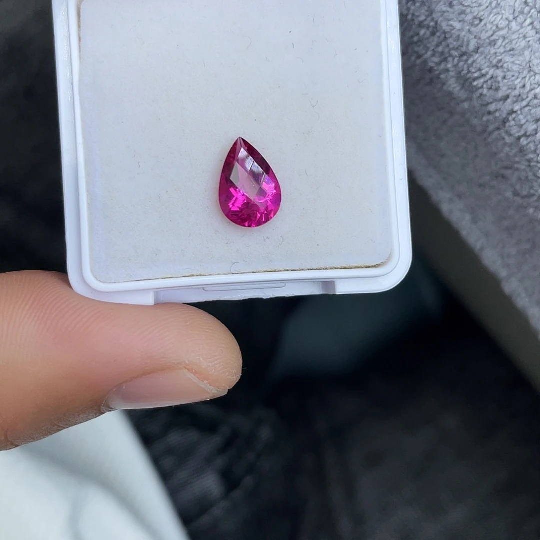 未镶嵌裸石碧玺1.812Ct。