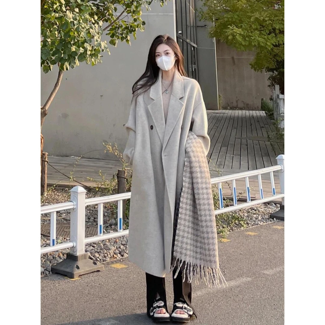 采购产品女士潮流外衣，中长，小，2025年新的秋冬高端加厚潮流外