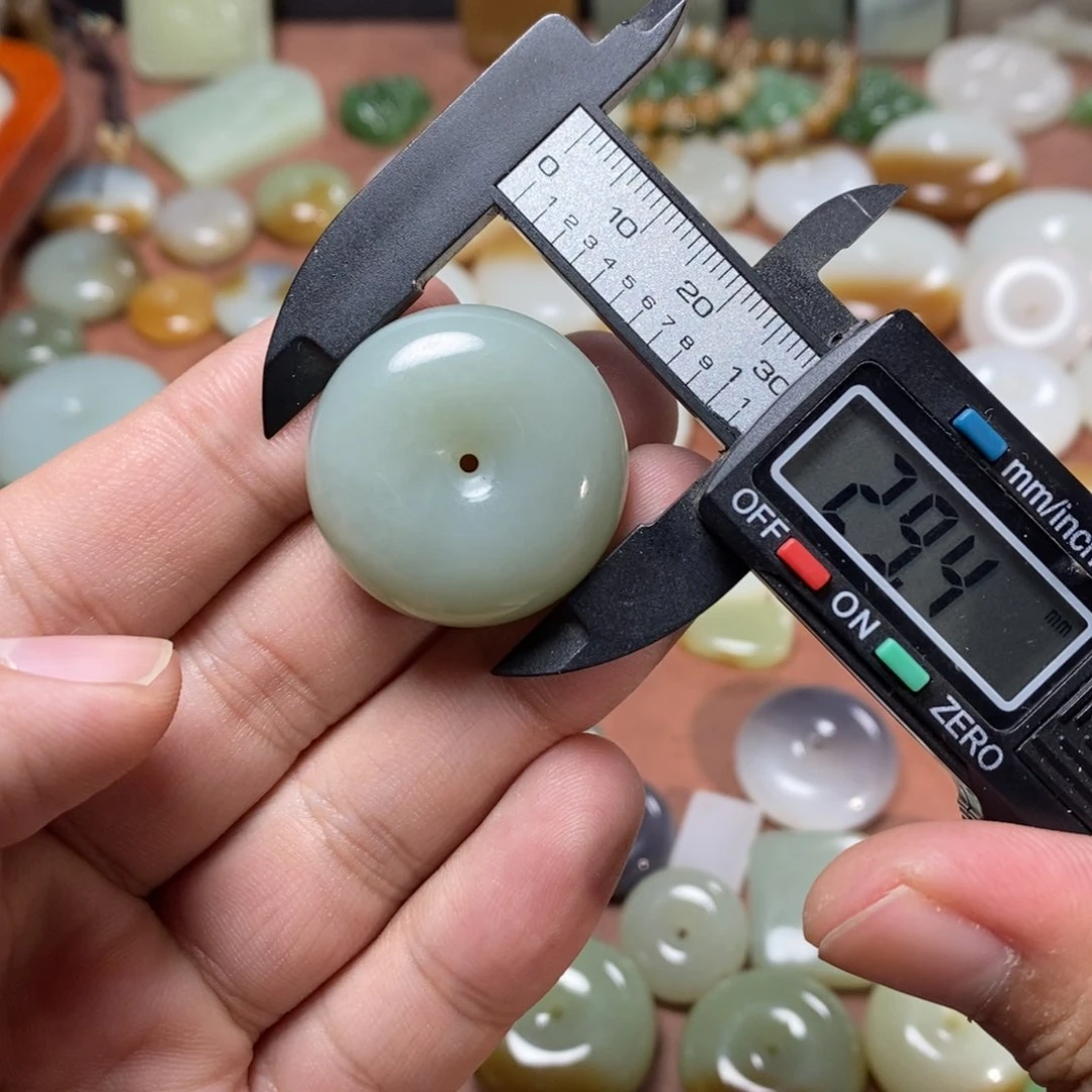 和田玉吊坠(不含链)未镶嵌