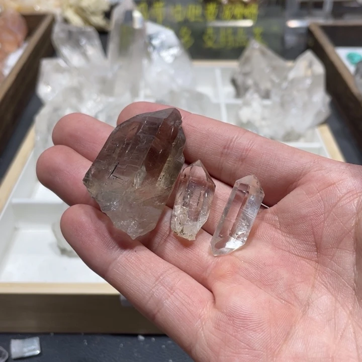 水晶、水晶未镶嵌水晶静****肉