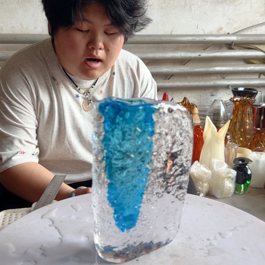 冰蓝高度21琉璃花器摆件成品