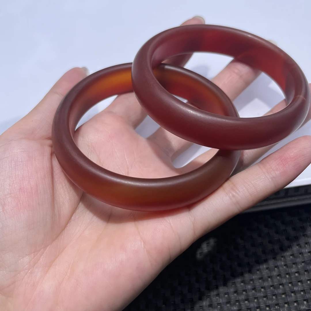 【胖】牛血红色玛瑙手镯多样性发其一@k