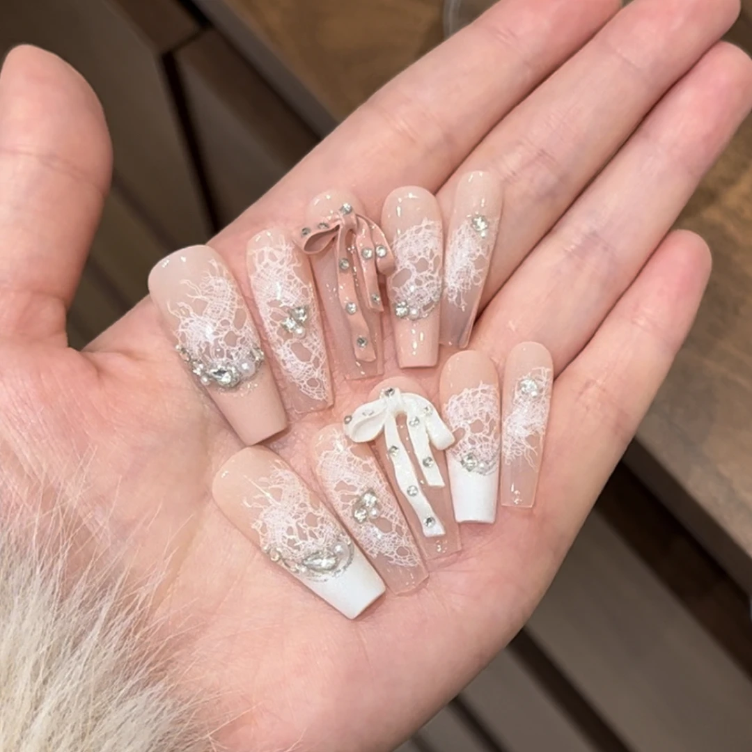 舒芙蕾 双色蝴蝶结 蝴蝶结ins新年气质显白高级小众冬日美甲