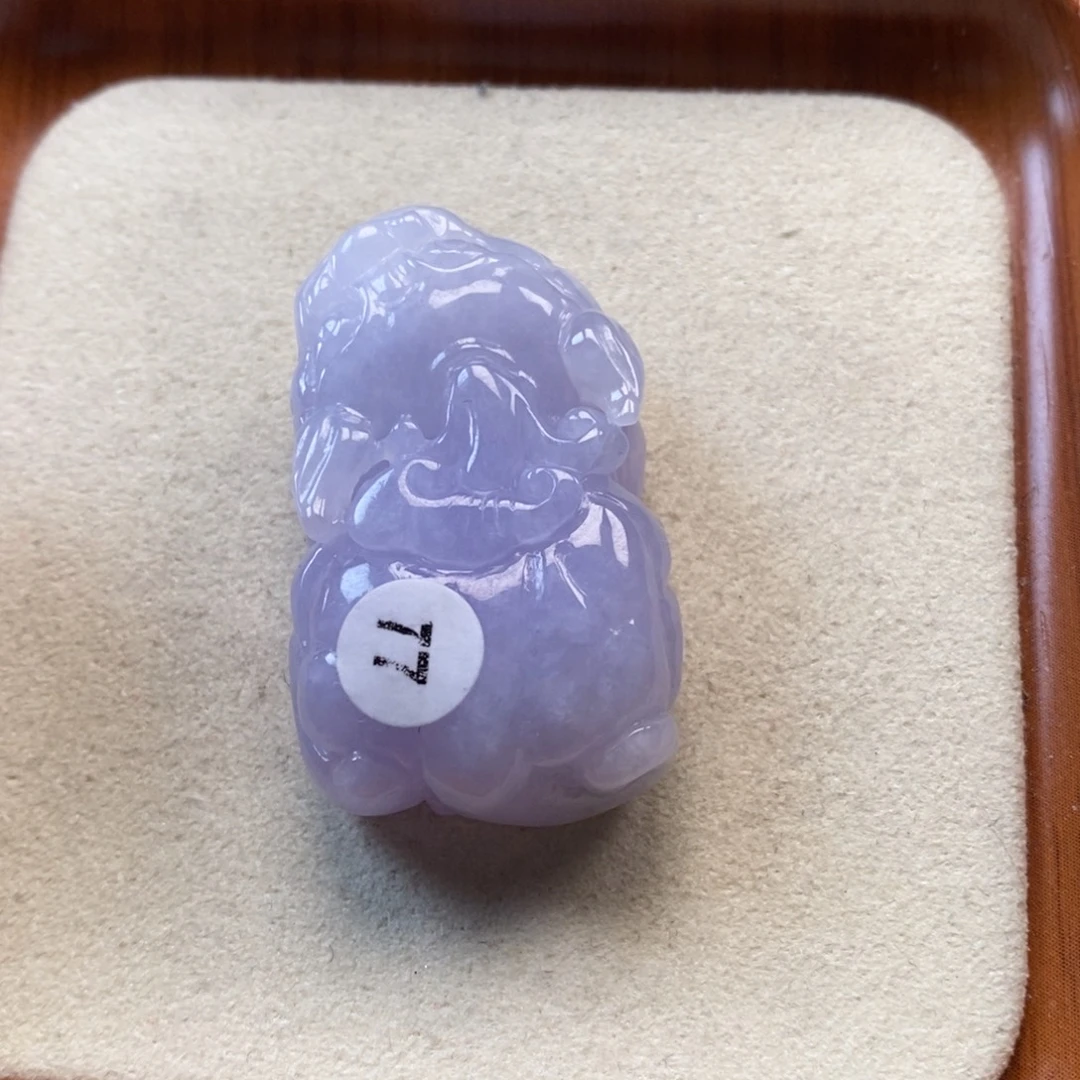 翡翠未镶嵌颈饰如意貔貅