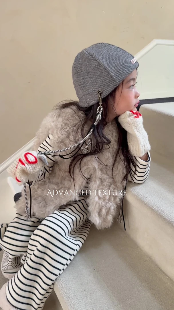 儿童毛马甲2025冬装新款女童仿皮草毛毛马夹千金风夹棉