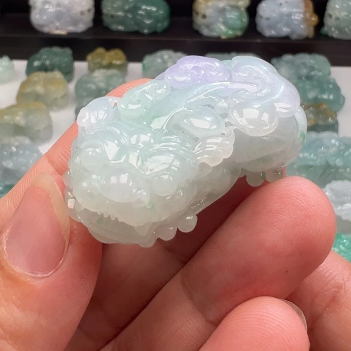 颈饰未镶嵌翡翠貔貅