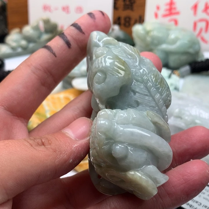 翡翠未镶嵌颈饰保真天然a货翡翠