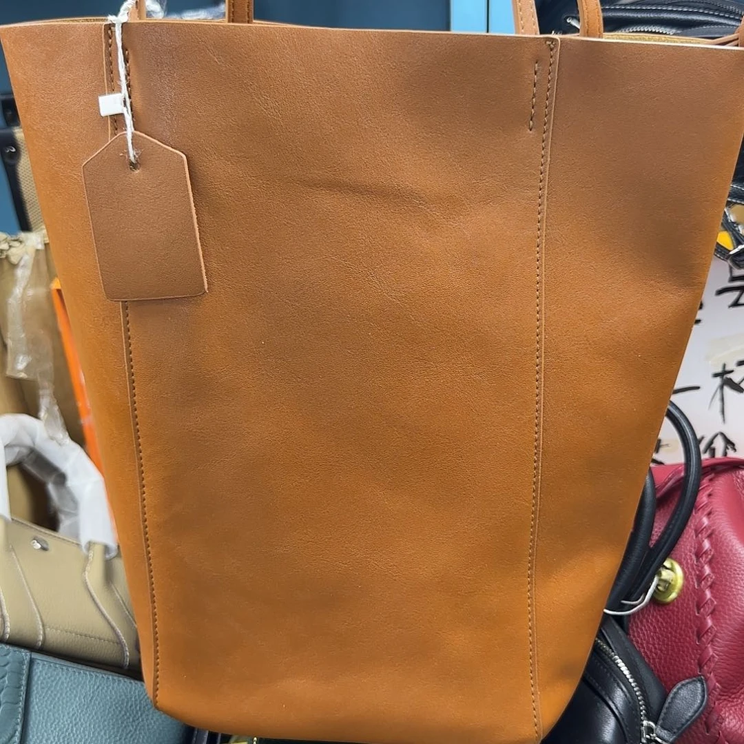 黄牛皮（革）头层牛皮山羊皮（革）