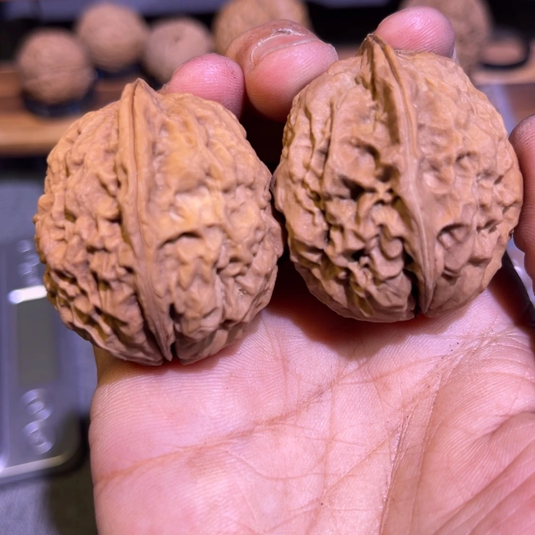 把件文玩核桃红旺云铁38号36mm