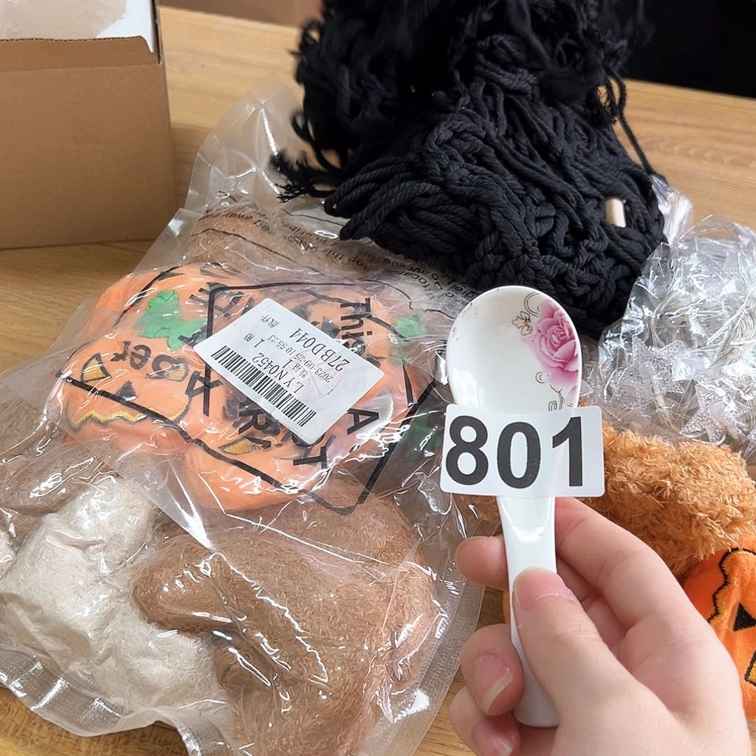 摆件…………………………………………………………………………